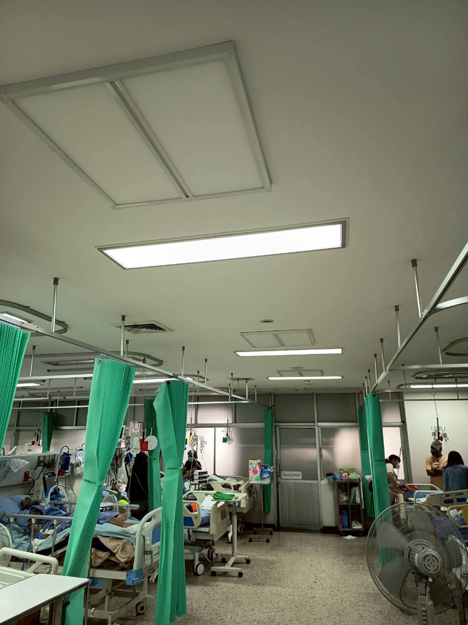 LINE_ALBUM_ติดตั้งCleanEdge รพ.พระนั่งเกล้า 1652569_260914_5